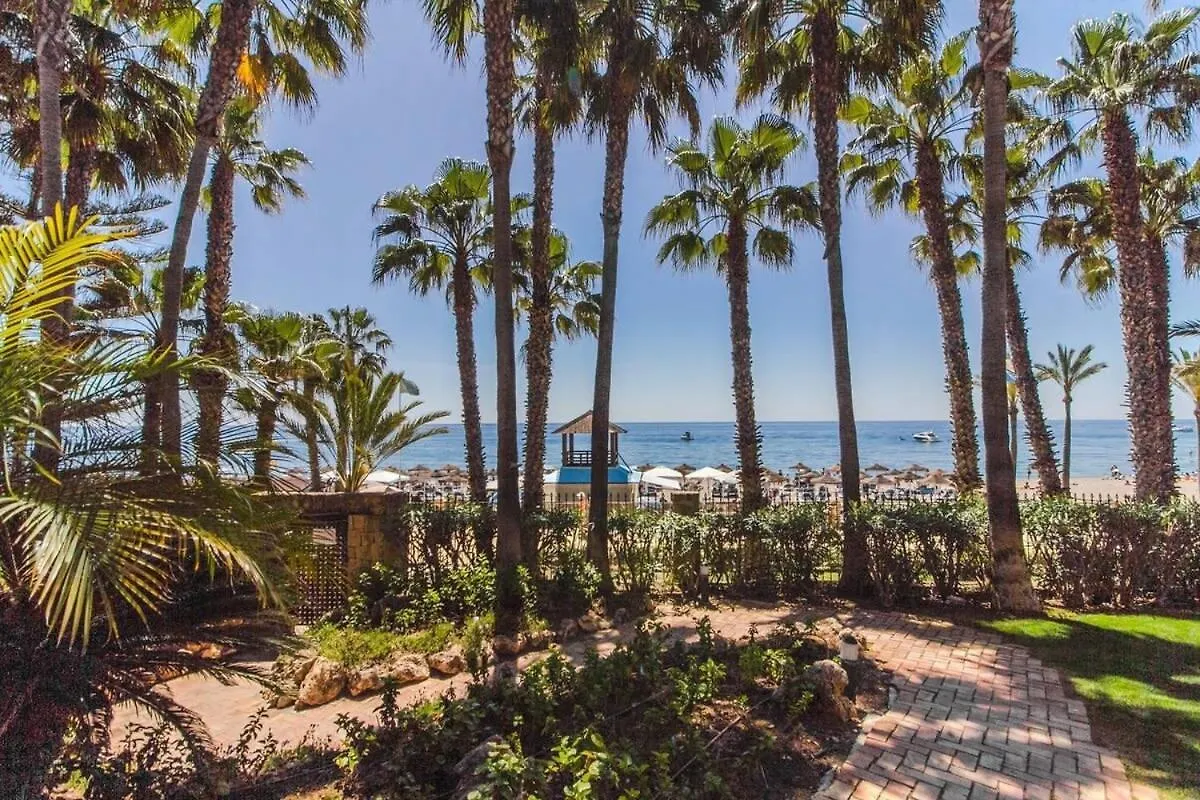 Beachfront Golden Mile Puento Romano Sea View Wifi Marbella